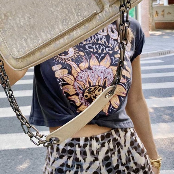 The Doors Floral Print Twist Hem Cropped Graphic Tee Top - Picture 4 of 7